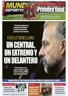 UN CENTRAL, UN EXTREMO Y UN DELANTERO